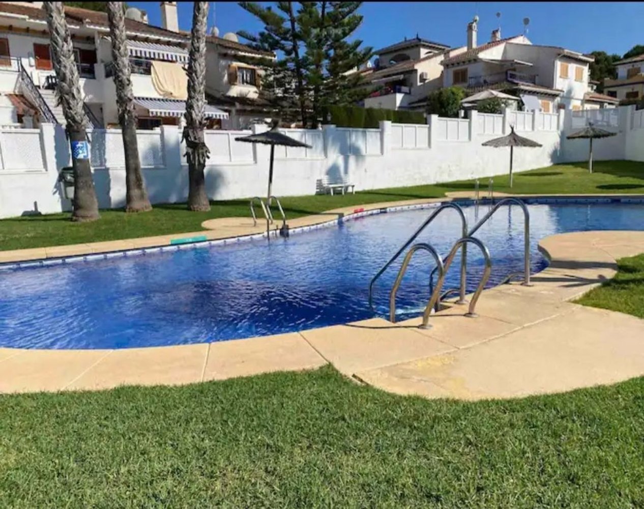 2 bedrooms Penthouse in Mil Palmeras, Spain No. 92872