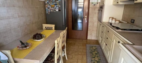 3-salle Appartement à Broni, Italy No. 289621 9
