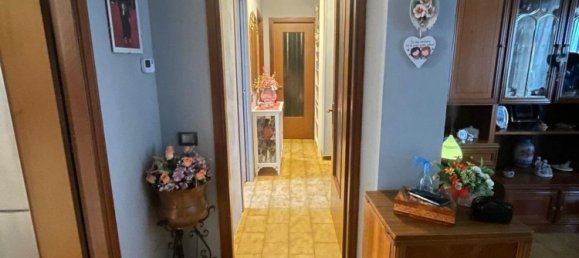 3-salle Appartement à Broni, Italy No. 289621 7