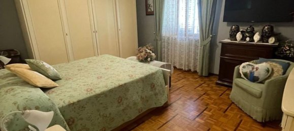 3-salle Appartement à Broni, Italy No. 289621 12