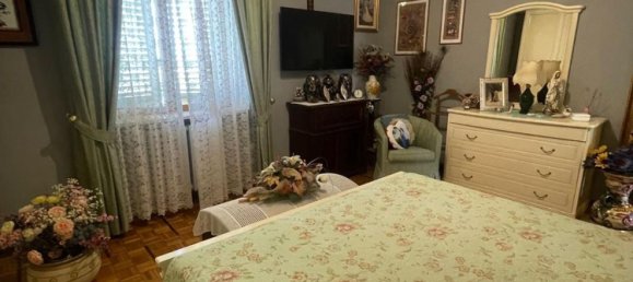 3-salle Appartement à Broni, Italy No. 289621 11