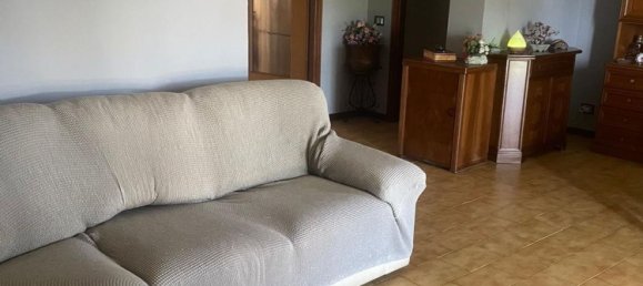 3-salle Appartement à Broni, Italy No. 289621 5