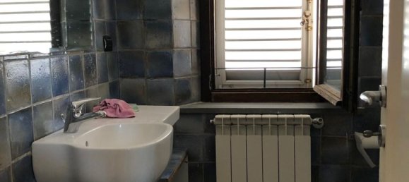 3 rooms Apartment in Poggibonsi, Italy No. 45319 10