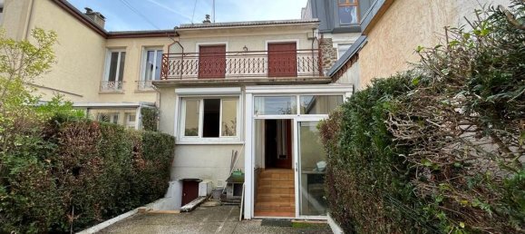 Casa de 2 dormitorios en Fontenay-sous-Bois, France No. 189523 3