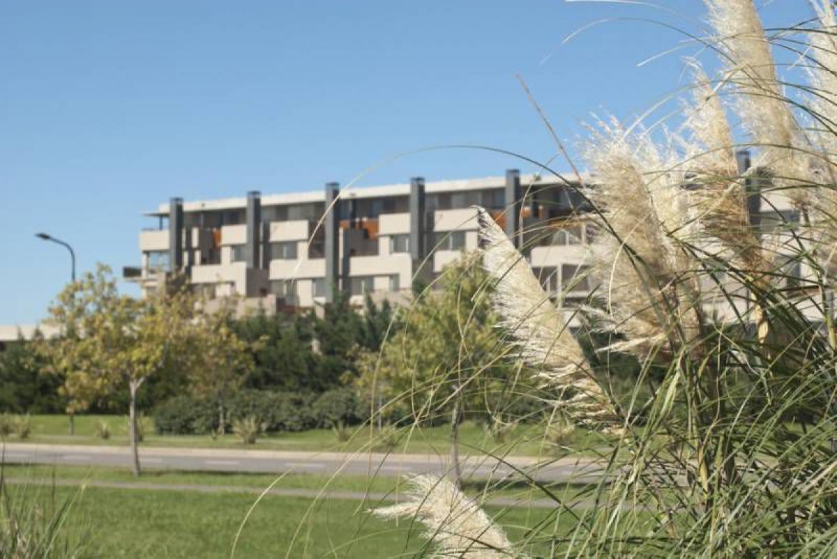 Studio in Tigre, Argentina No. 9677