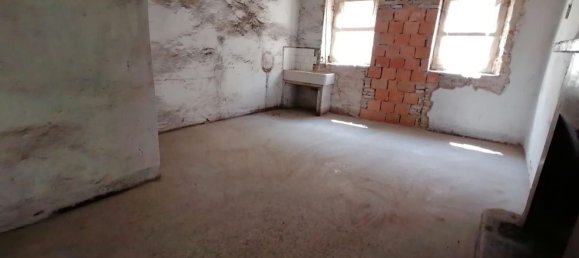 3 rooms Apartment in Sant'Angelo in Vado, Italy No. 269403 4