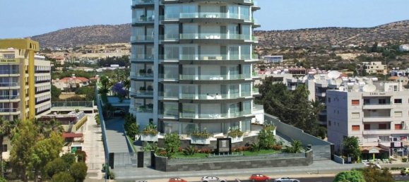 2 bedrooms Apartment in Limassol, Cyprus No. 10335 2
