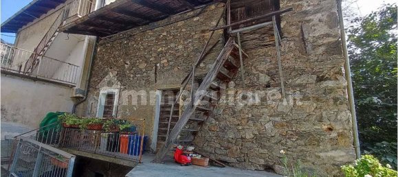 2 Schlafzimmer Haus in Pont Saint Martin, Italy, Nr. 284147 8