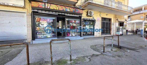 20m² Commercial property in Naples, Italy No. 349531 5
