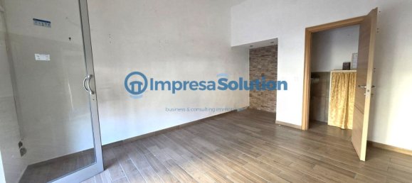 20m² Commercial property in Naples, Italy No. 349531 9