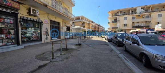 20m² Commercial property in Naples, Italy No. 349531 4