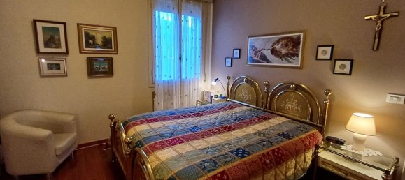 3 bedrooms Apartment in Bologna, Italy No. 352617 7