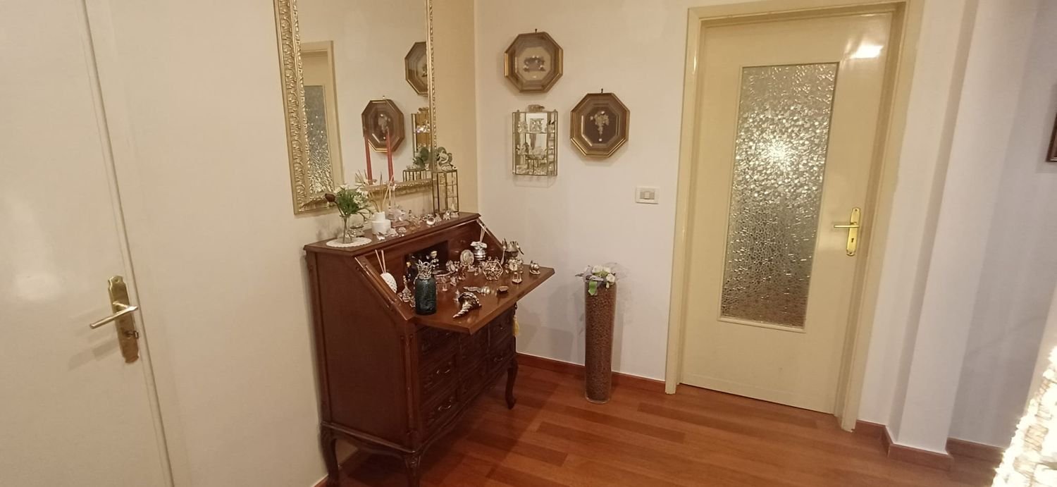 3 bedrooms Apartment in Bologna, Italy No. 352617