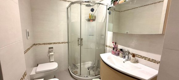 3 bedrooms Apartment in Bari, Italy No. 376014 19