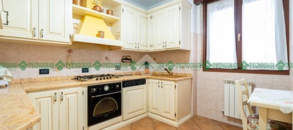 3غرفة شقة في Castelfranco Emilia, Italy رقم 4669 6