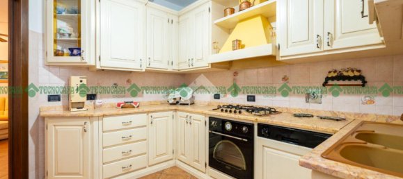 3غرفة شقة في Castelfranco Emilia, Italy رقم 4669 7