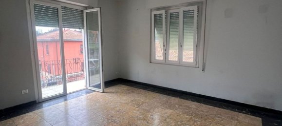 4-salle Appartement à La Spezia, Italy No. 118269 8