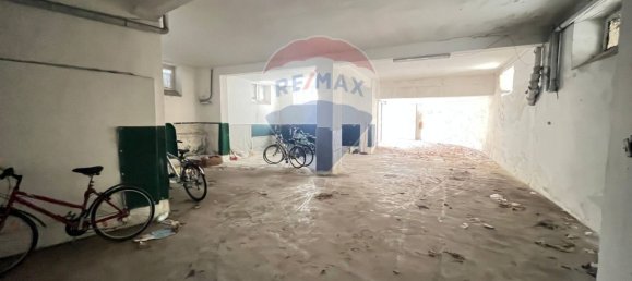 1 room Garage in Bari, Italy No. 127450 7