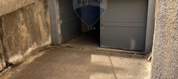 1 room Garage in Bari, Italy No. 127450 12