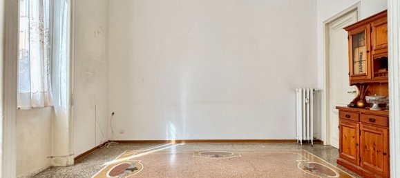 5غرفة شقة في Genoa, Italy رقم 27886 10