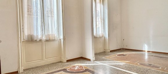 5غرفة شقة في Genoa, Italy رقم 27886 4