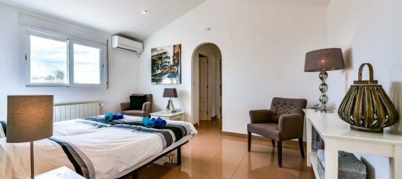 6 bedrooms Villa in Calpe, Spain No. 9119 14