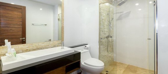 Studio in Phuket, Thailand No. 8583 5