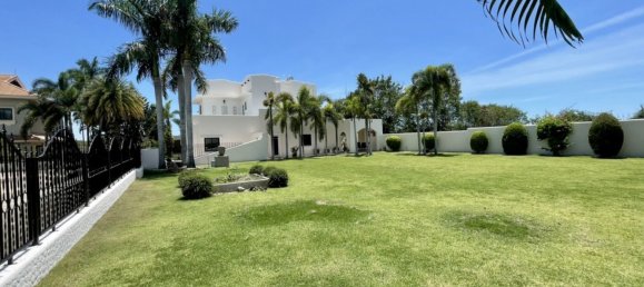 5 bedrooms Cafe / restaurant in Pattaya, Thailand No. 4108 18