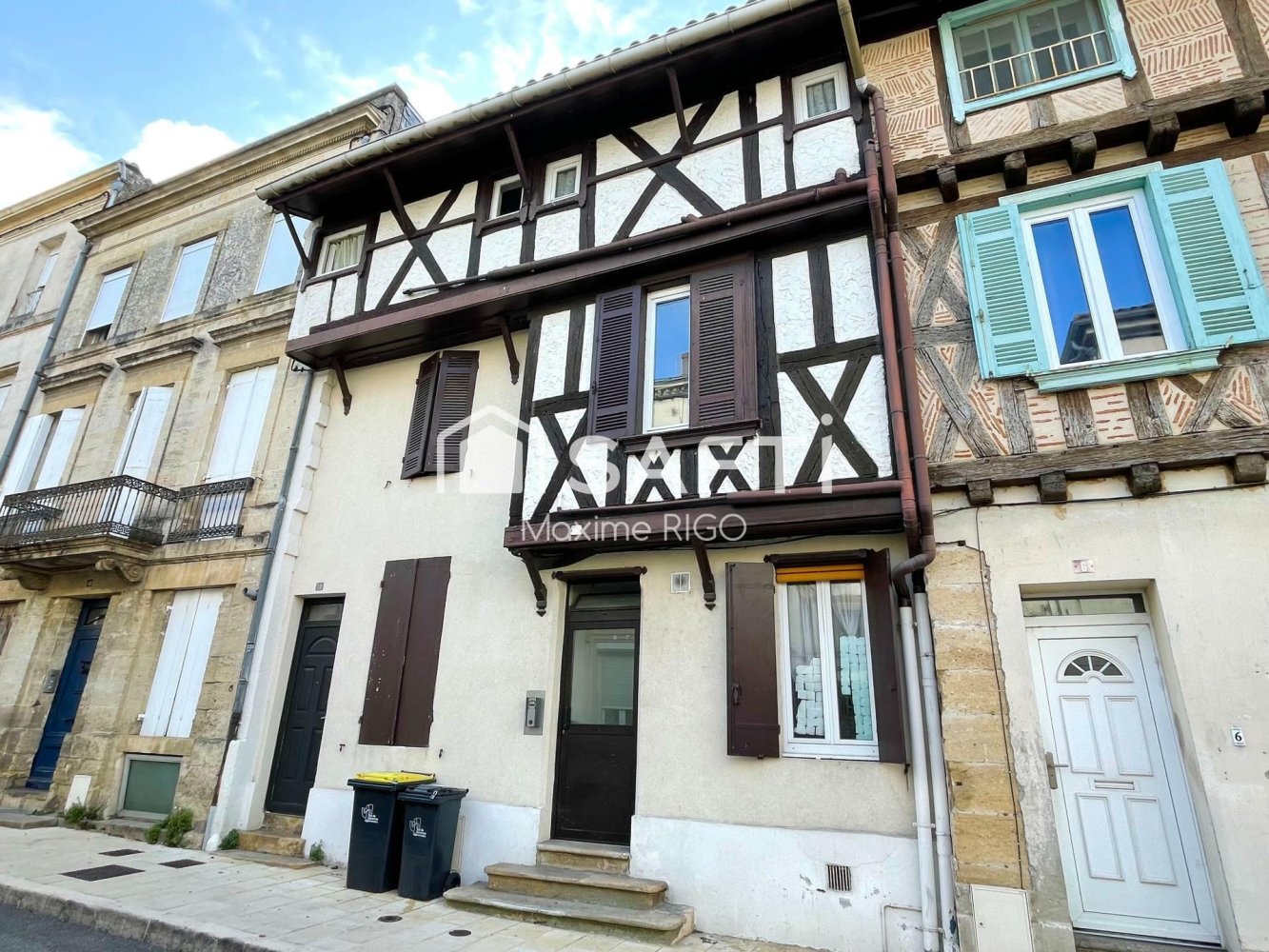 249m² Building in Marmande, France No. 278706