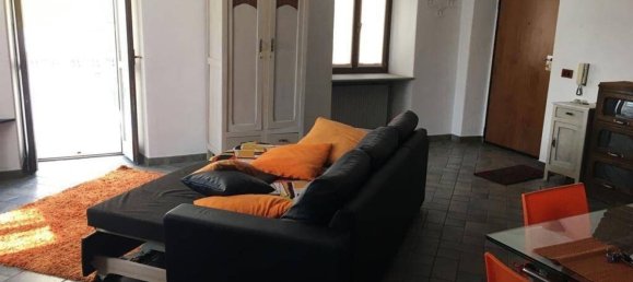 Квартира с 3 комнатами в Кунео, Италия № 177296 5