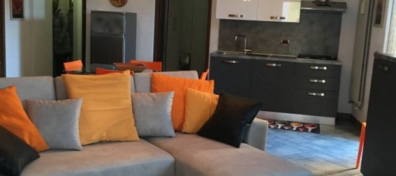 Квартира с 3 комнатами в Кунео, Италия № 177296 3