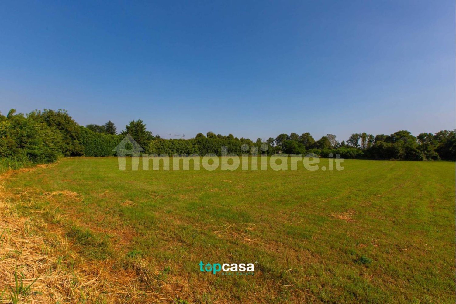 3550m² Land in Busto Arsizio, Italy No. 76437