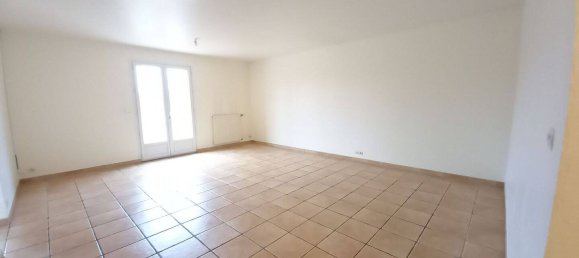 Casa T3 em Cherisy, France N.º 47899 2