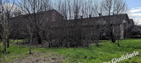 7 rooms Apartment in Poviglio, Italy No. 97862 12