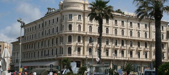 3 rooms Apartment in Viareggio, Italy No. 227885 5