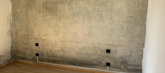 5 rooms Apartment in Florence, Italy No. 32969 2