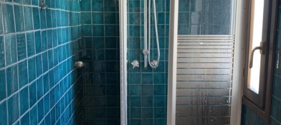 5 rooms Apartment in Florence, Italy No. 32969 9