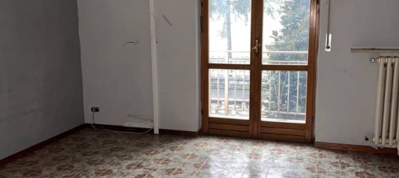 3 rooms House in Lugagnano Val d'Arda, Italy No. 220518 3