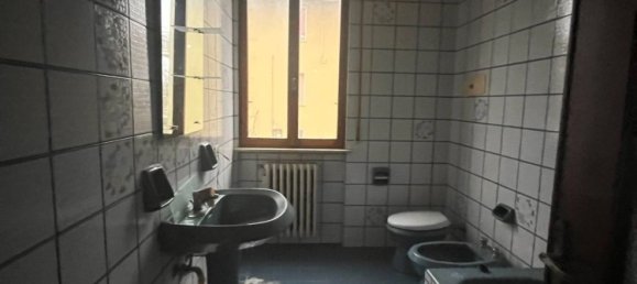 3 rooms House in Lugagnano Val d'Arda, Italy No. 220518 6