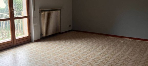 3 rooms House in Lugagnano Val d'Arda, Italy No. 220518 2