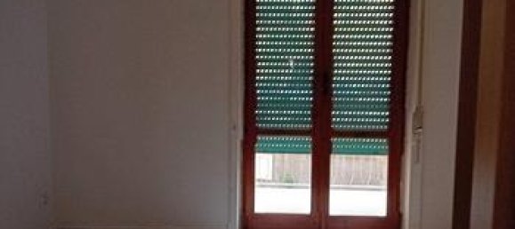 4-Zimmer Wohnung in Torre del Greco, Italy, Nr. 267831 2