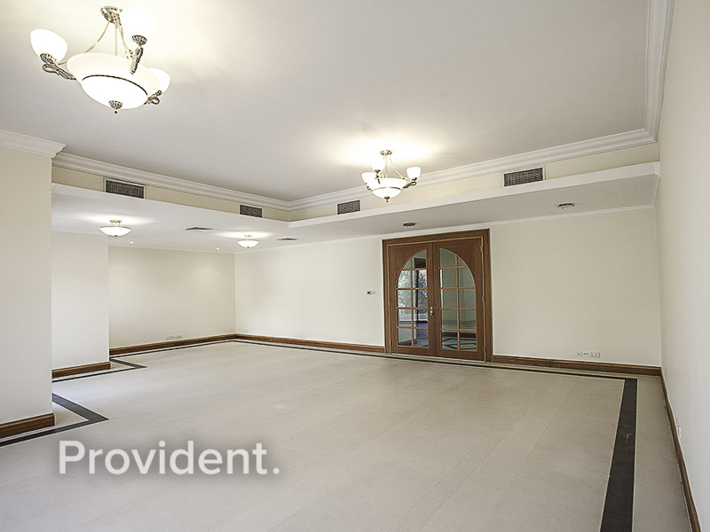 4 bedrooms Villa in Dubai Festival City, UAE No. 2868