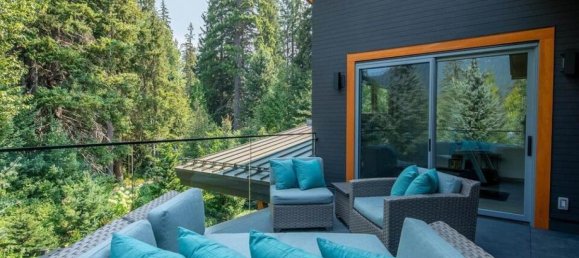 4 bedrooms House in British Columbia, Canada No. 1128 9