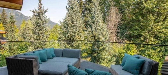 4 bedrooms House in British Columbia, Canada No. 1128 8