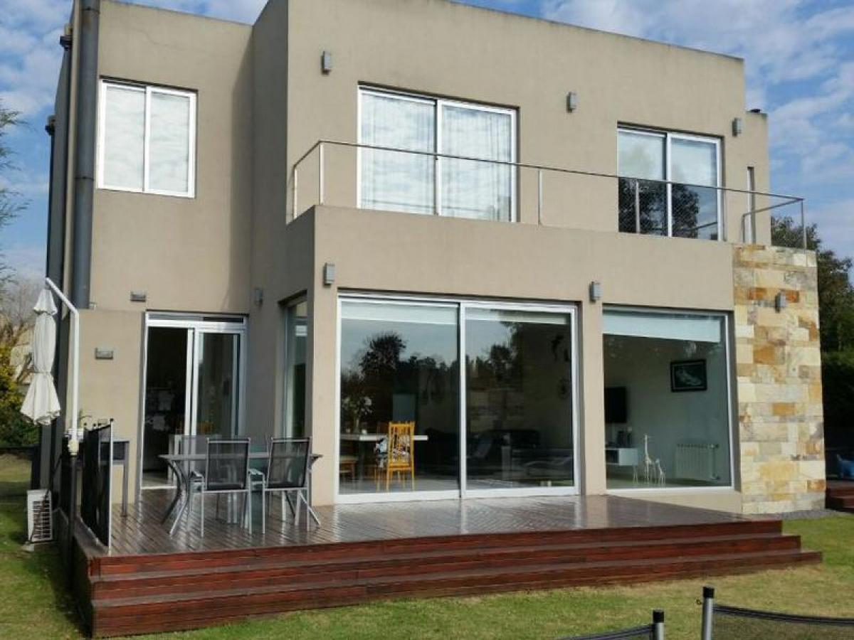 3 chambres Ferme à Esteban Echeverria, Argentina No. 46533