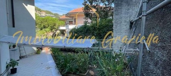 8-Zimmer Doppelhaus in Bordighera, Italy, Nr. 197592 2