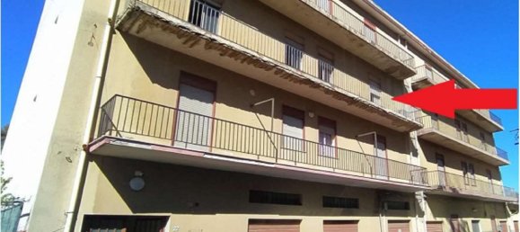 6غرفة شقة في Reggio Calabria, Italy رقم 187976 3