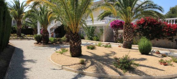 Вилла с 4 спальнями в Л'Альфас дель Пи, Испания № 4309 15