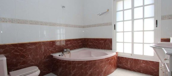 Вилла с 4 спальнями в Л'Альфас дель Пи, Испания № 4309 7