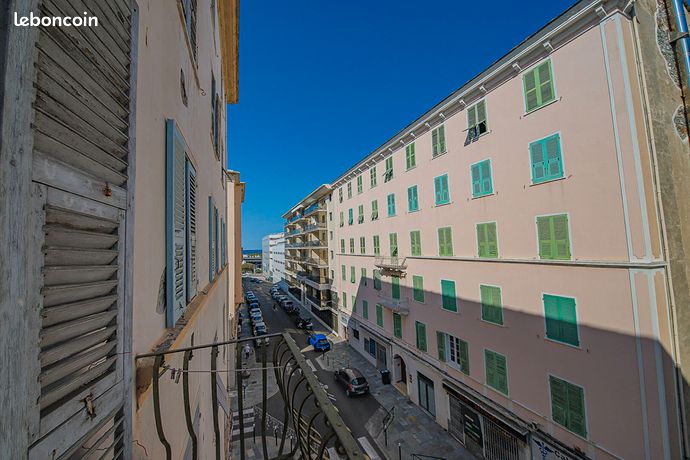 3 Schlafzimmer Wohnung in Bastia, France, Nr. 360349